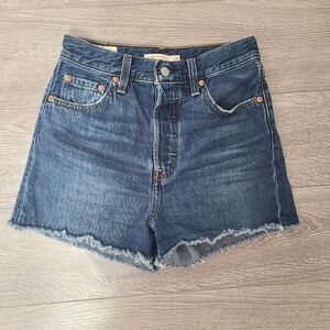 Levis ribcage high waisted denim shorts sz 26